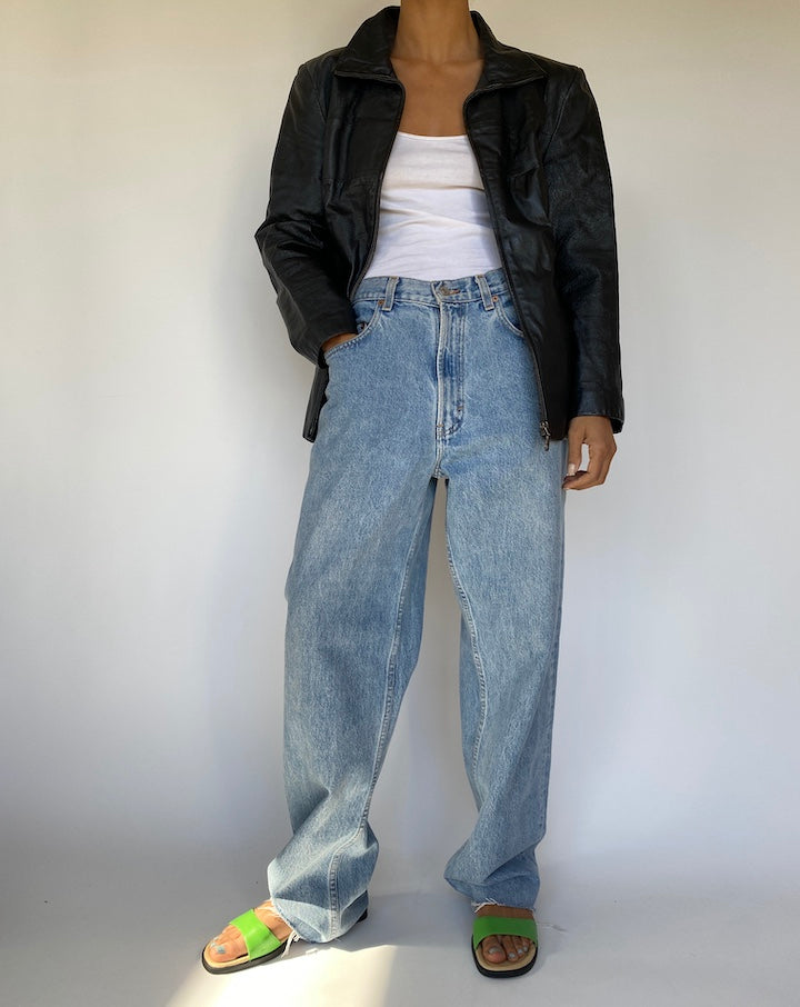 VINTAGE BLACK LEATHER JACKET 3239