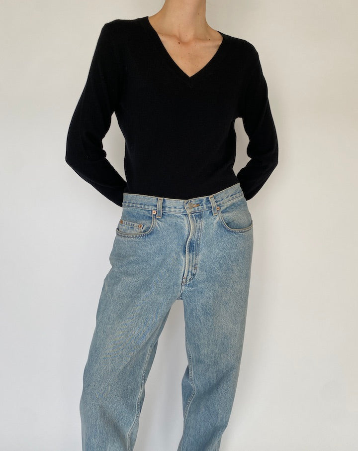 Vintage V-neck Cashmere Sweater 3964