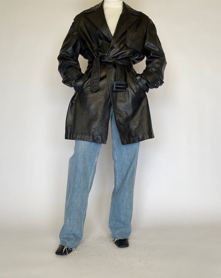 VINTAGE BLACK LEATHER TRENCH 4500