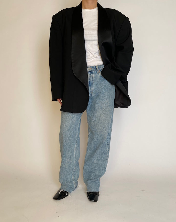 VINTAGE OVERSIZED BLACK BLAZER 4580