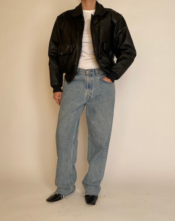 VINTAGE BOMBER LIKE BLACK LEATHER JACKET 4617