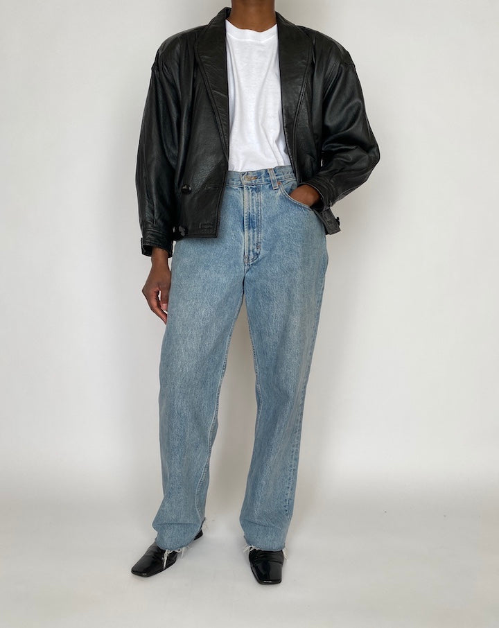VINTAGE BLACK LEATHER JACKET 4650