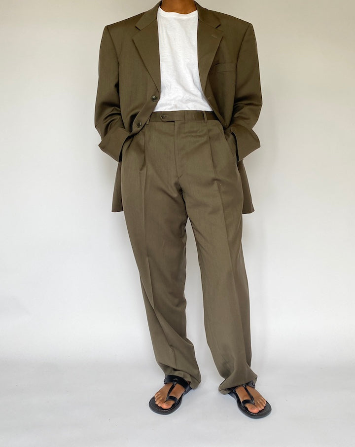 VINTAGE OVERSIZED BEIGE SUIT 5102