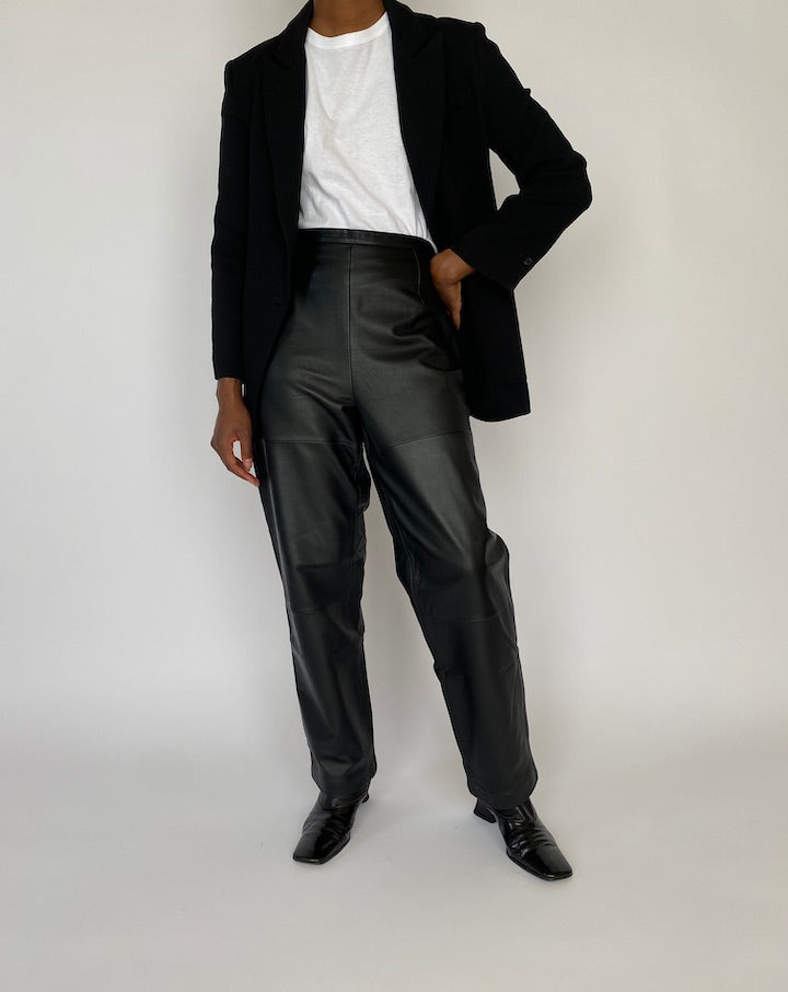 VINTAGE BLACK BLAZER 5106