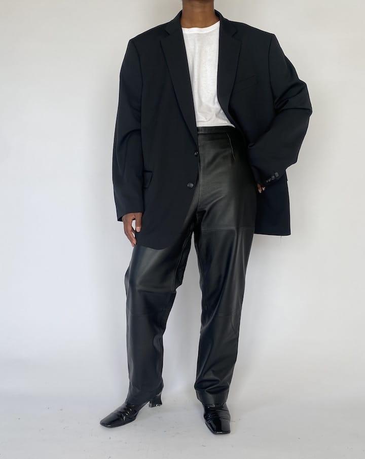 VINTAGE OVERSIZED BLACK BLAZER 5186