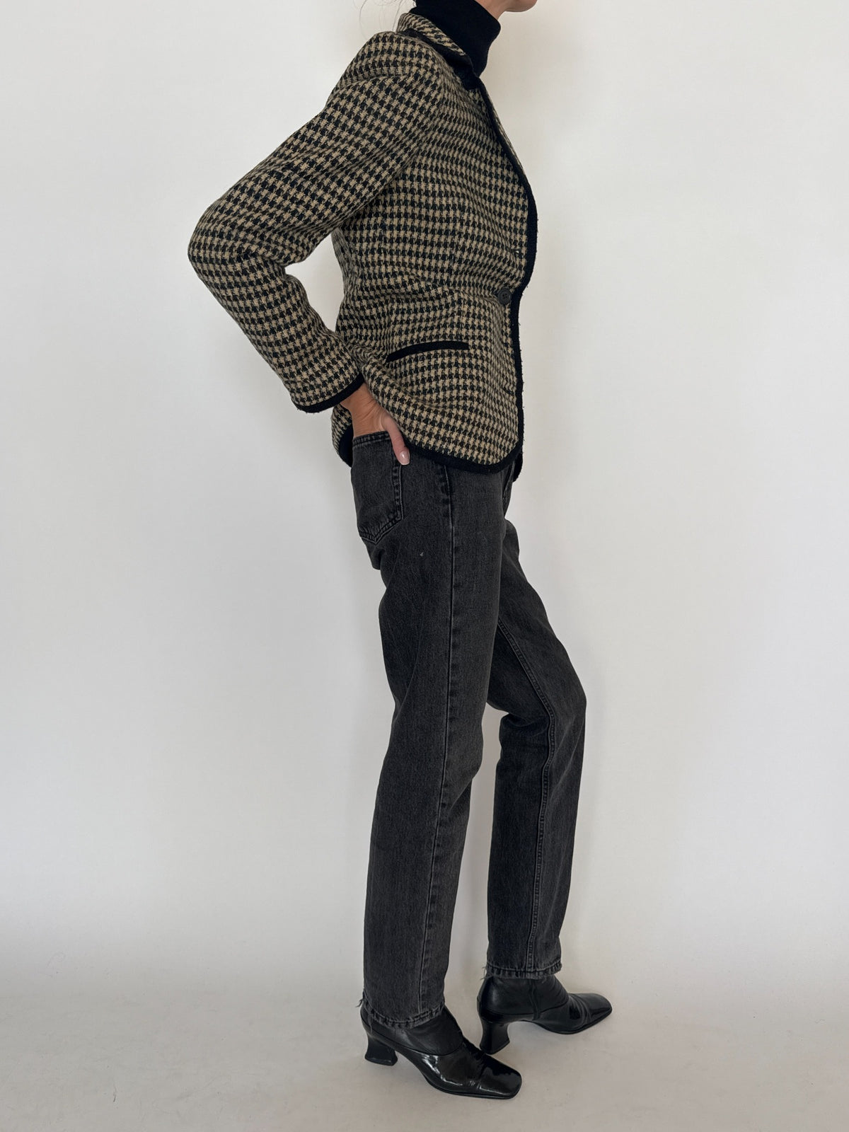 Vintage houndstooth wool blazer view 6