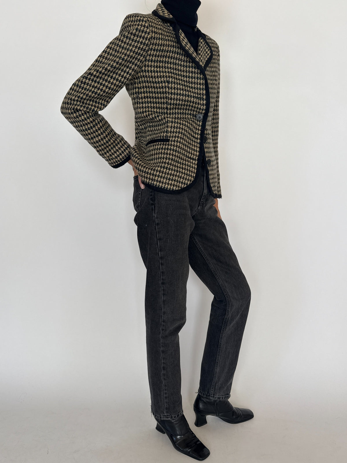 Vintage houndstooth wool blazer view 3