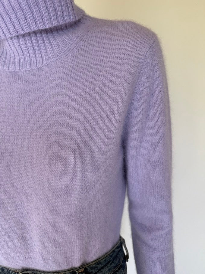 Vintage Turtleneck In Purple 5723
