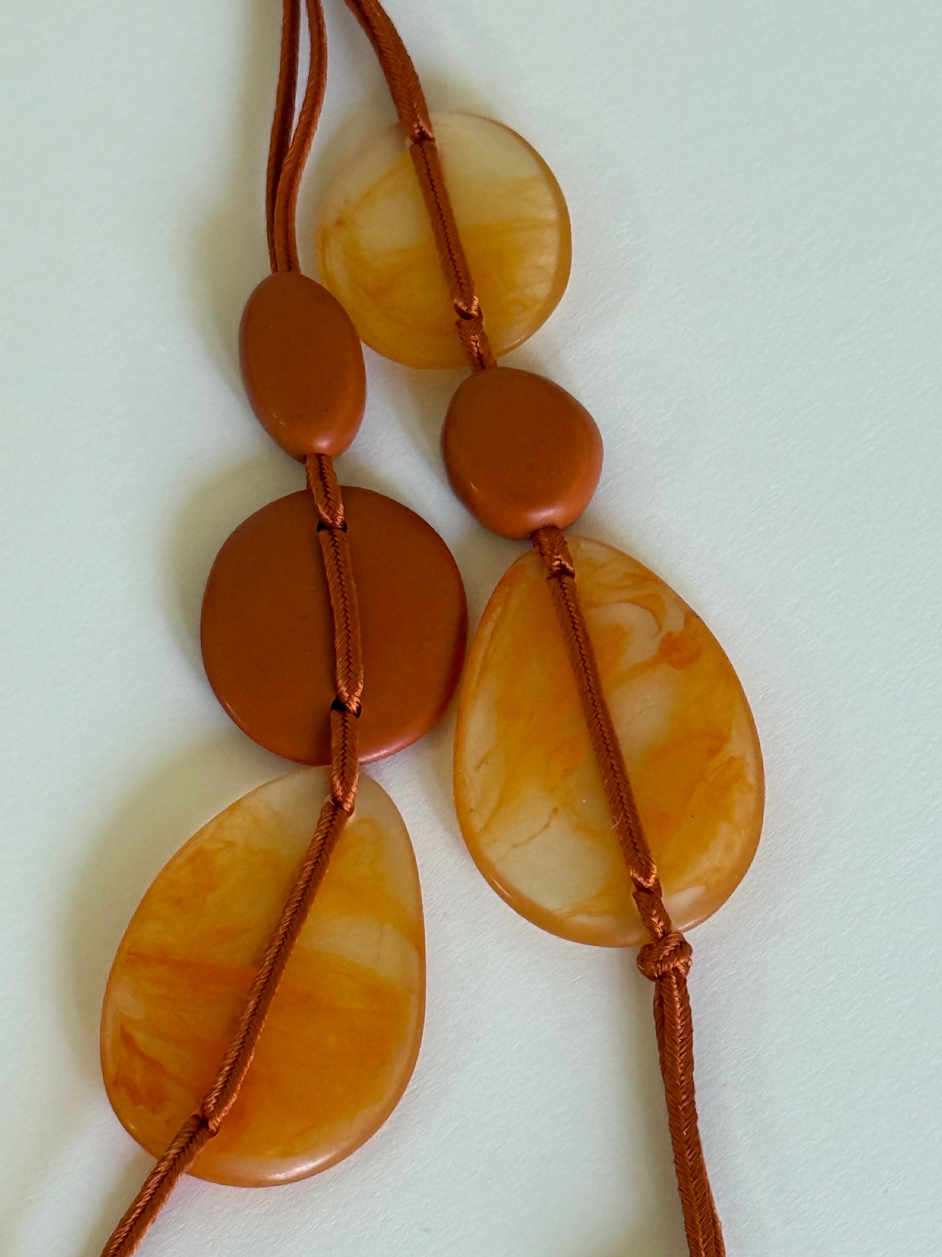 Vintage resin necklace side detail