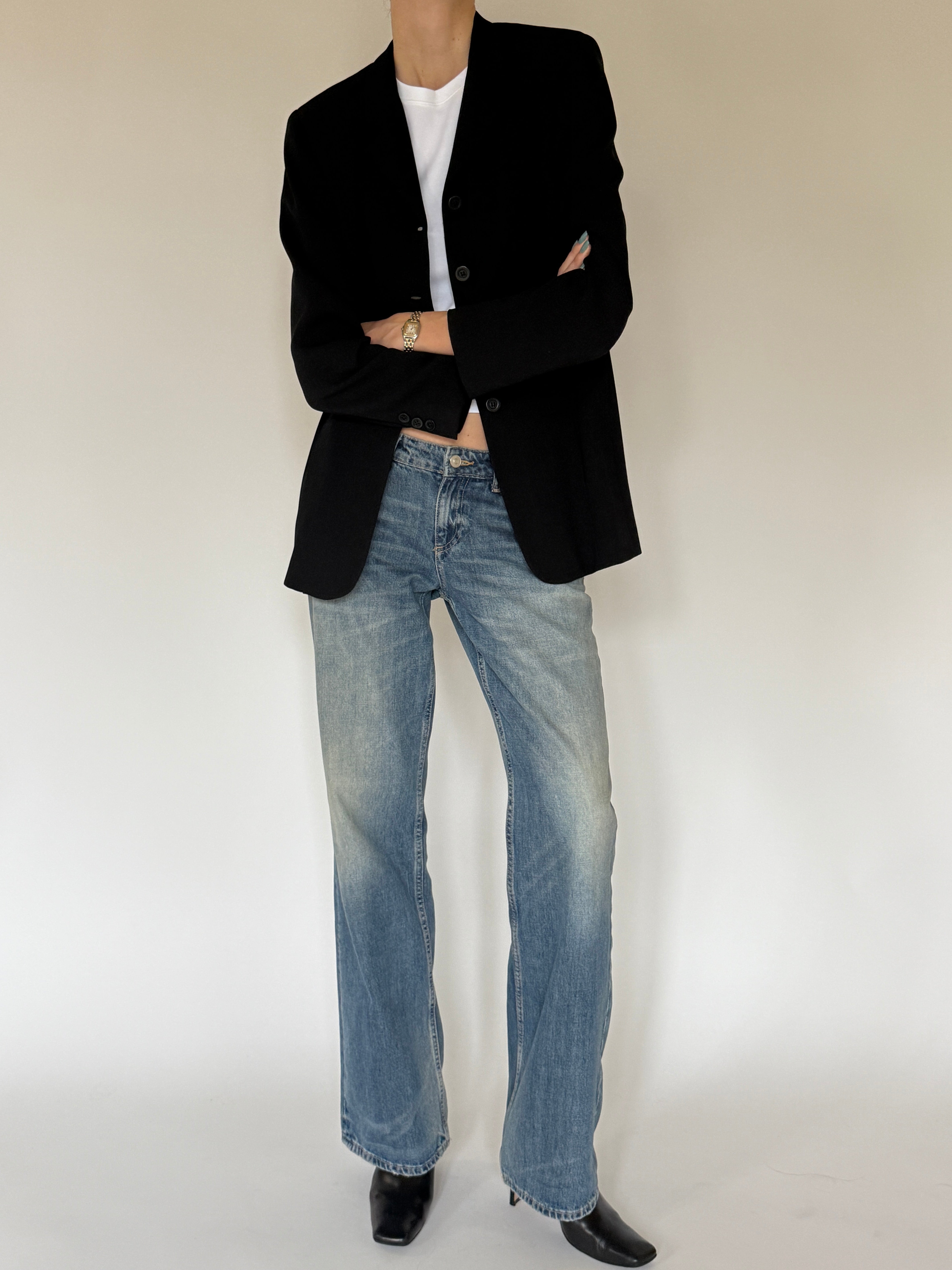 Vintage classic black blazer front view