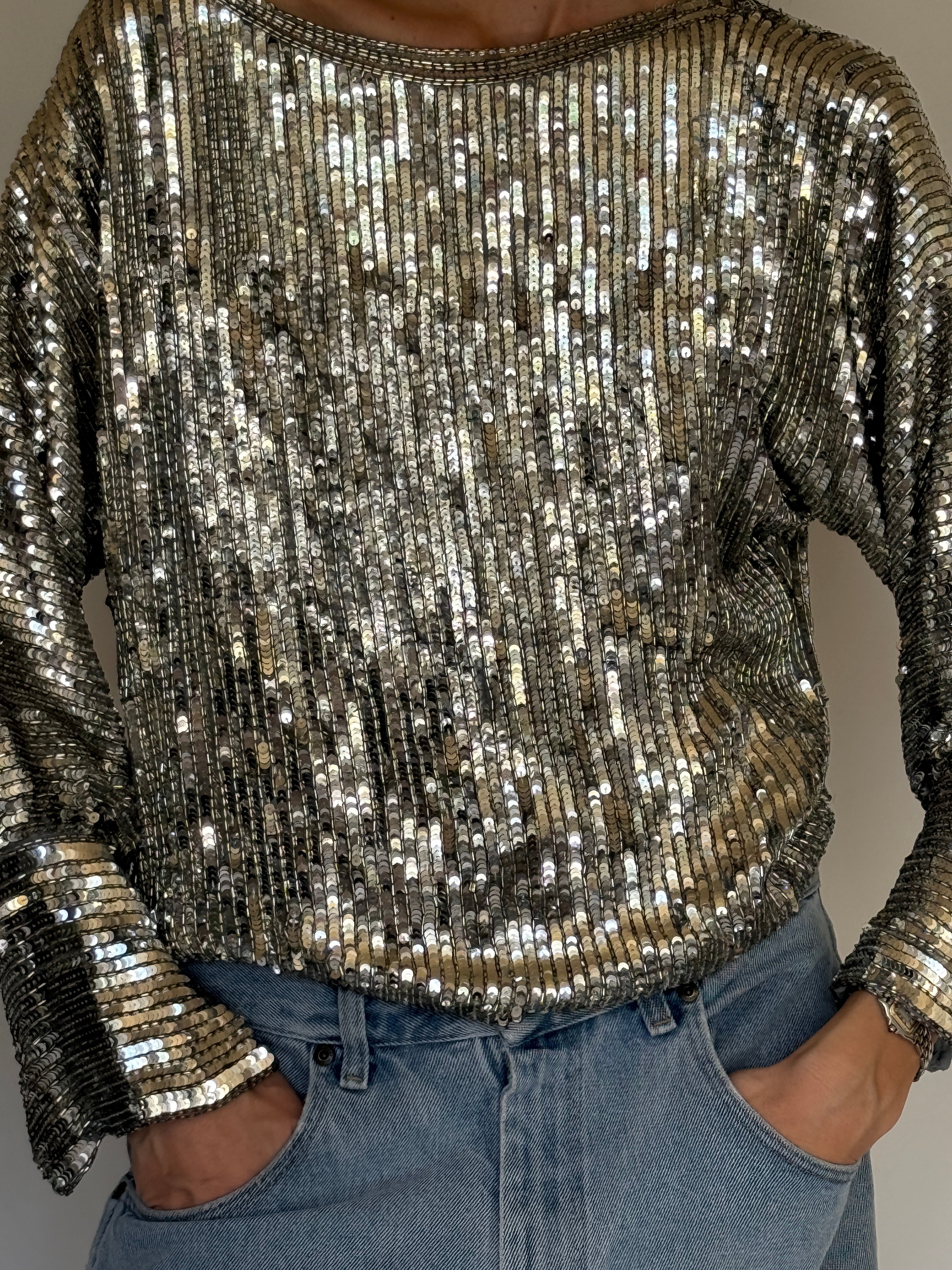 Vintage silver sequin top sleeve detail