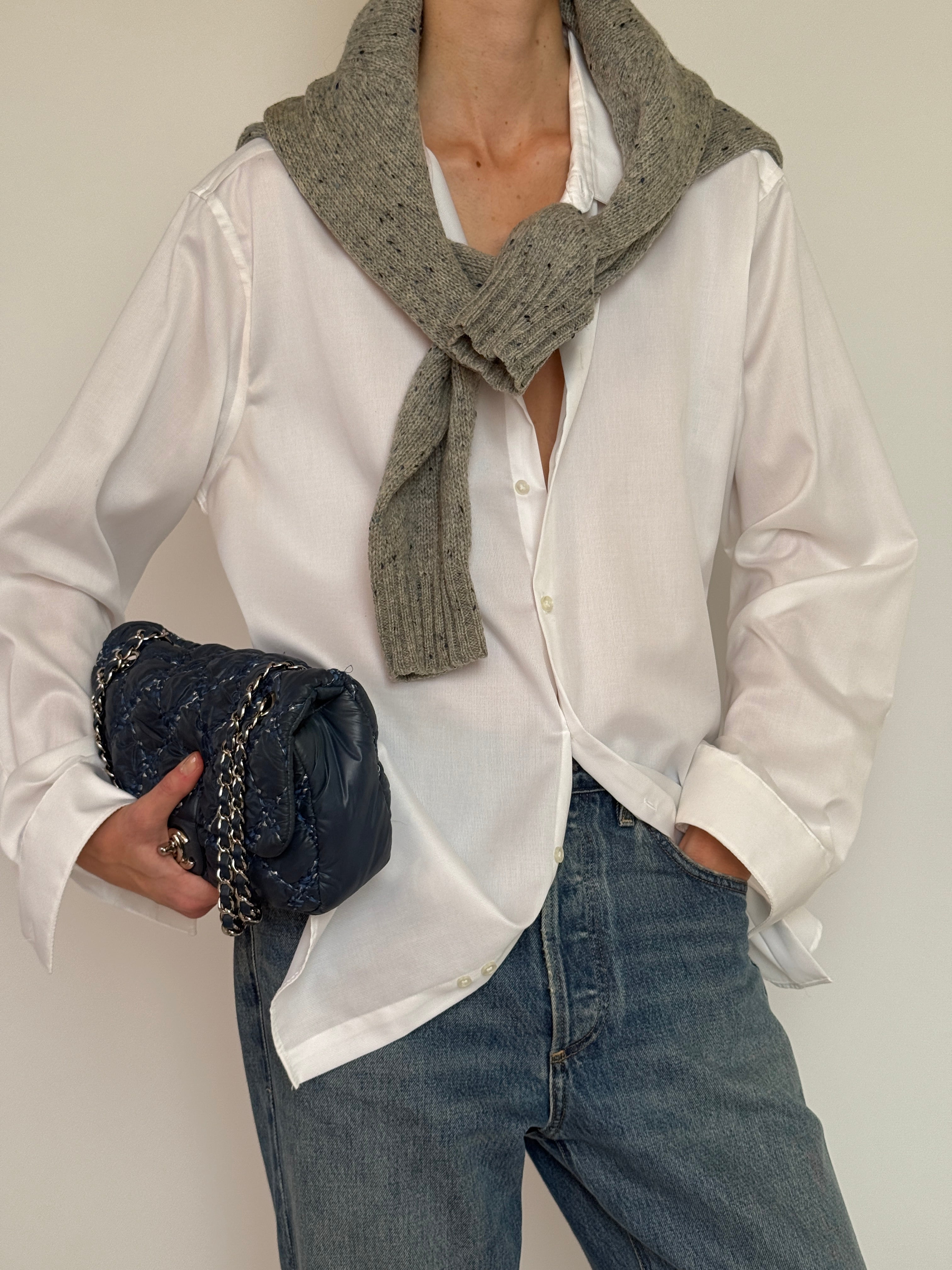 Vintage white shirt relaxed fit front view