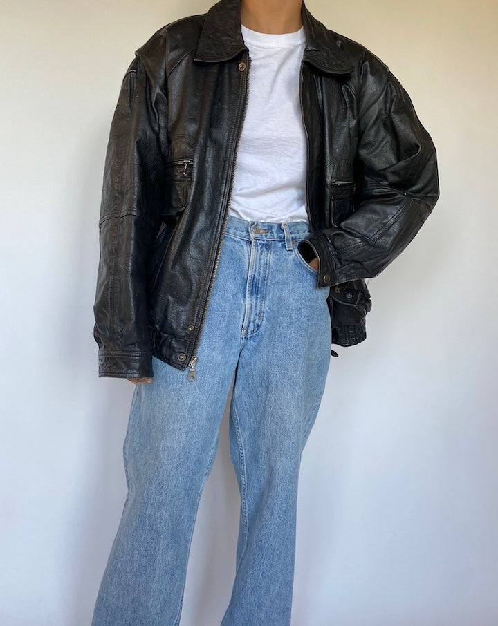 VINTAGE OVERSIZED BLACK LEATHER JACKET 1493