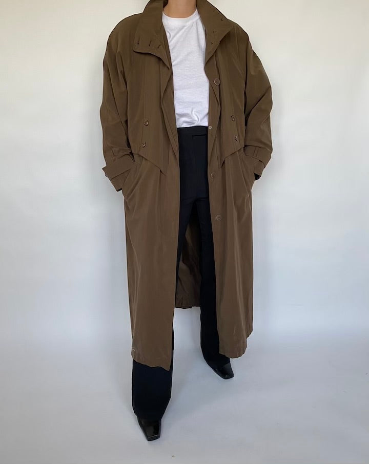 VINTAGE OVERSIZED BROWN COAT 113