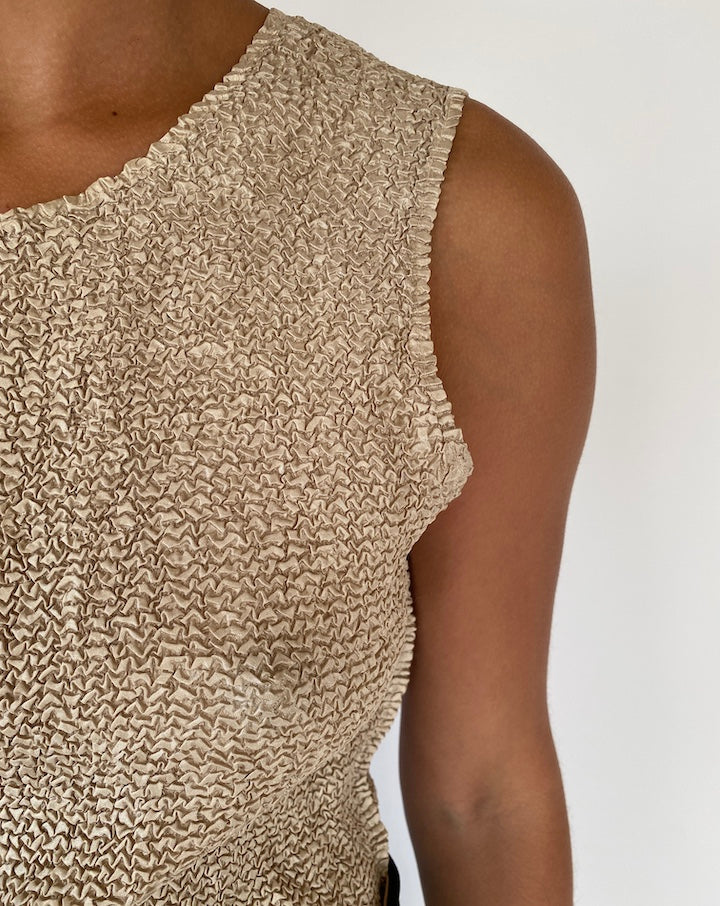 VINTAGE BEIGE CRINKLE TOP 2314
