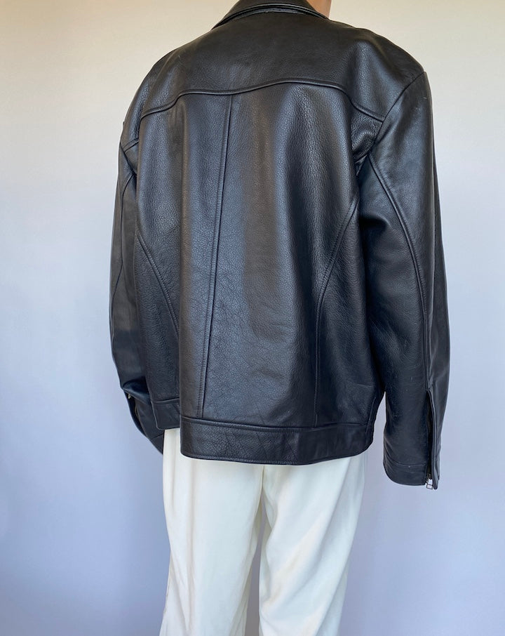 VINTAGE BLACK LEATHER JACKET 947