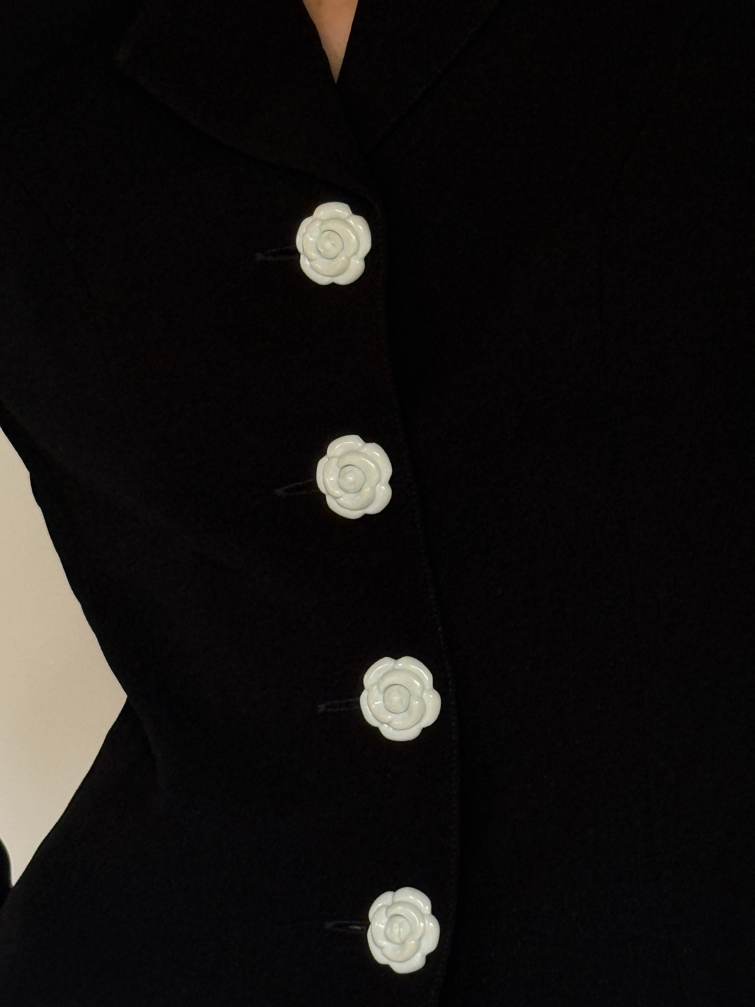 Vintage black tailored blazer with white contrast collar front view