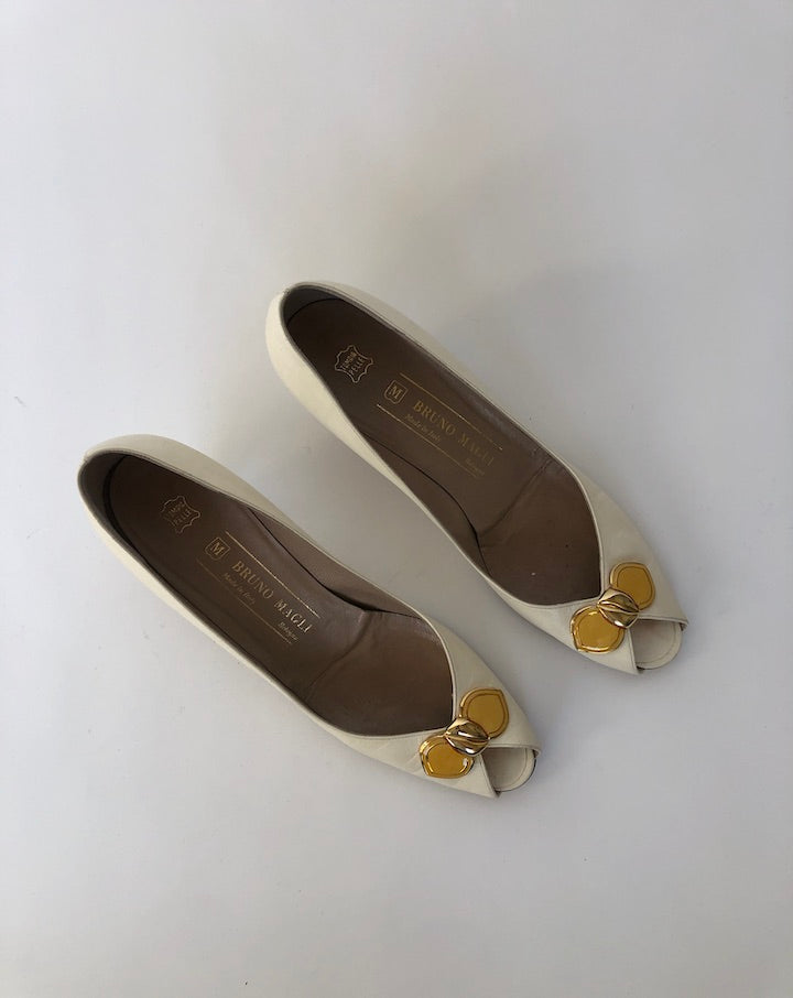 VINTAGE BRUNO MAGLI HEEL