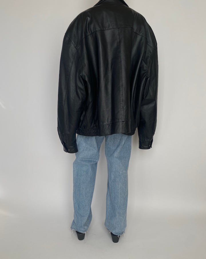 VINTAGE OVERSIZED BLACK LEATHER JACKET 2841