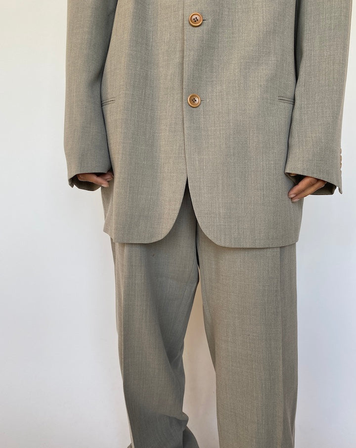 VINTAGE HUGO BOSS SUIT 1531-3