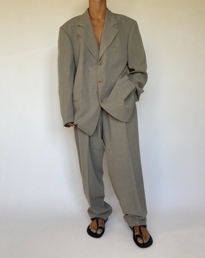 VINTAGE HUGO BOSS SUIT 1531-4