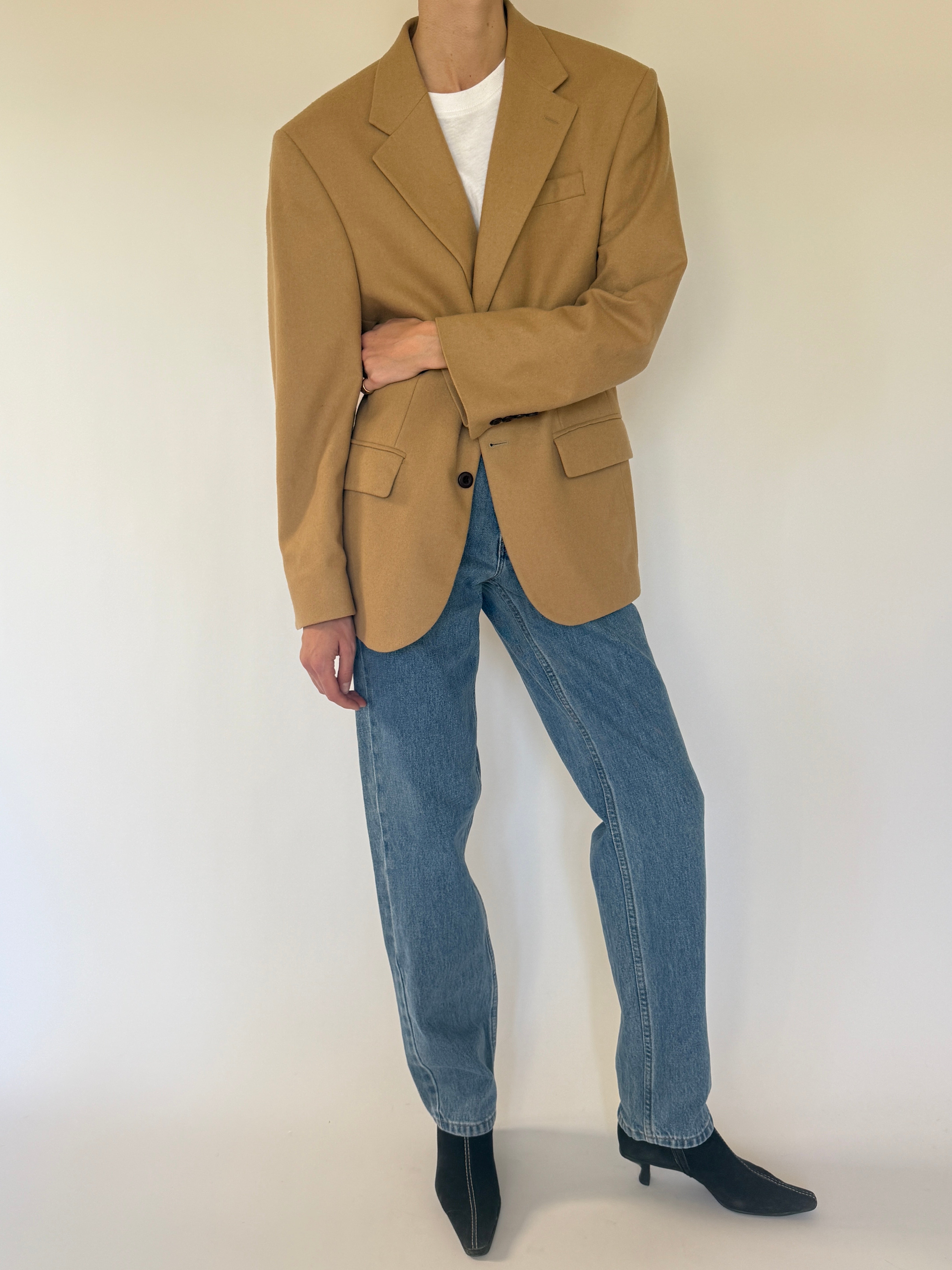 Vintage Oscar de la Renta camel blazer side view