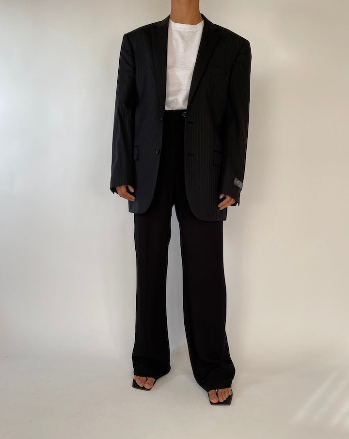 VINTAGE BLACK PINSTRIPED BLAZER 2350
