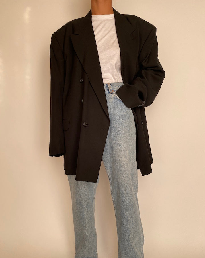 VINTAGE OVERSIZED BLACK WOOL BLENDED BAZER 2358