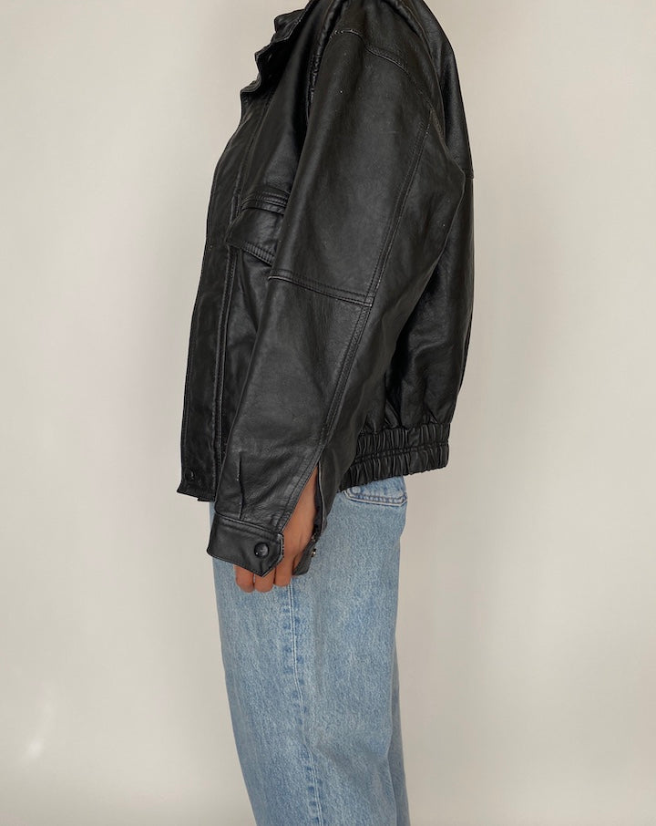 VINTAGE OVERSIZED BOXY BLACK LEATHER JACKET 2856