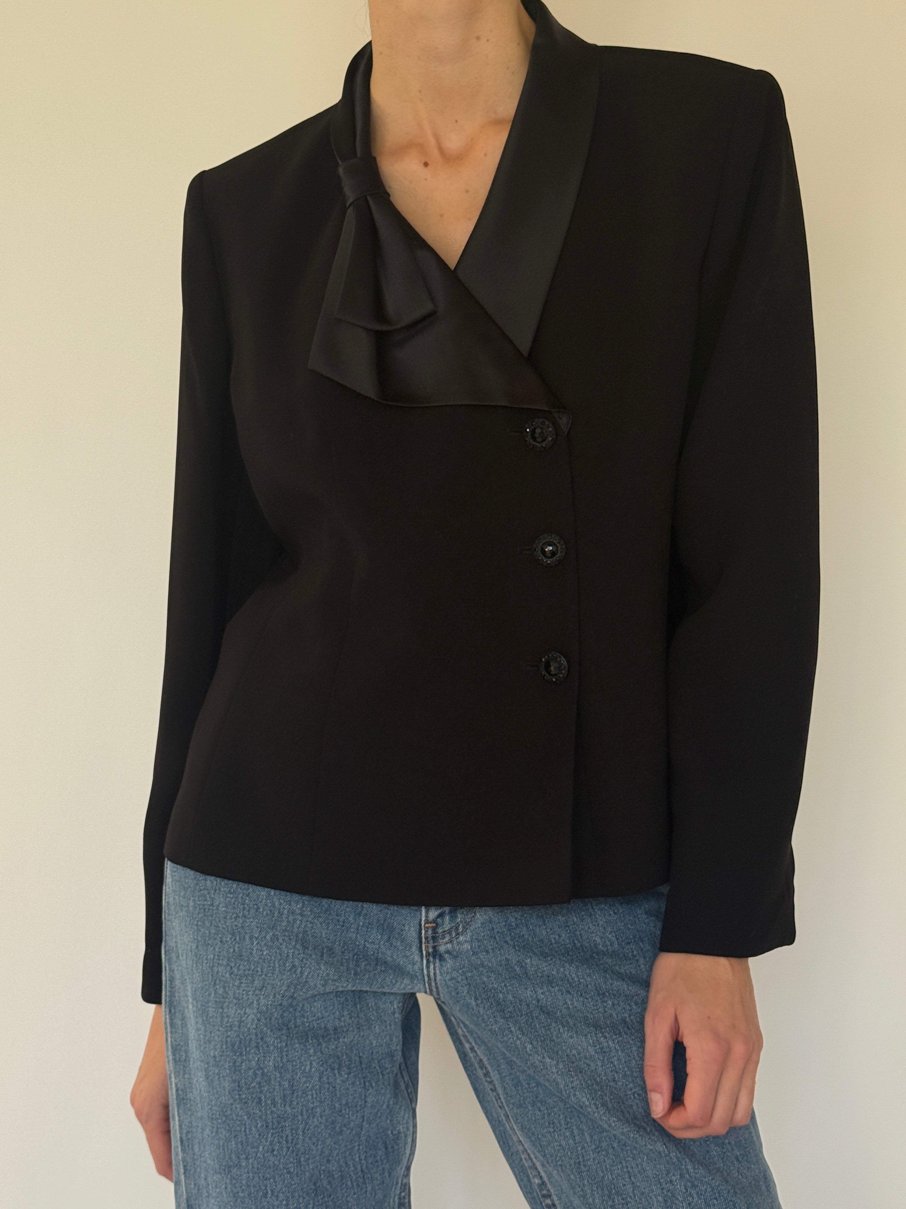 Vintage black blazer satin collar front view