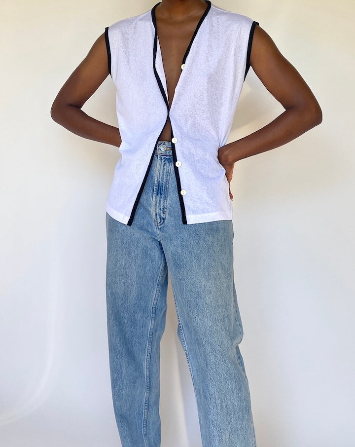 VINTAGE WHITE VEST 3750