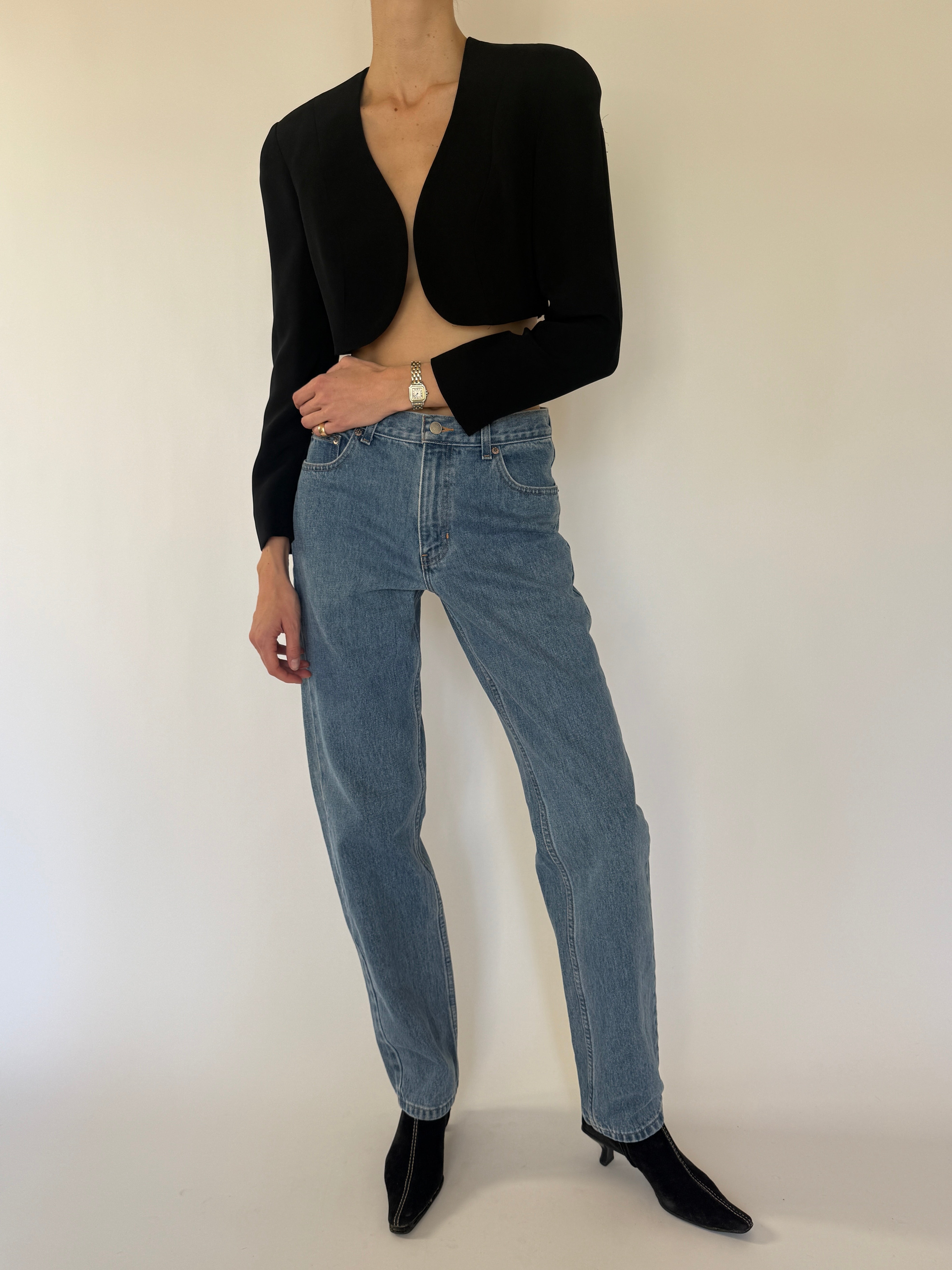 Vintage black cropped blazer sleeve detail