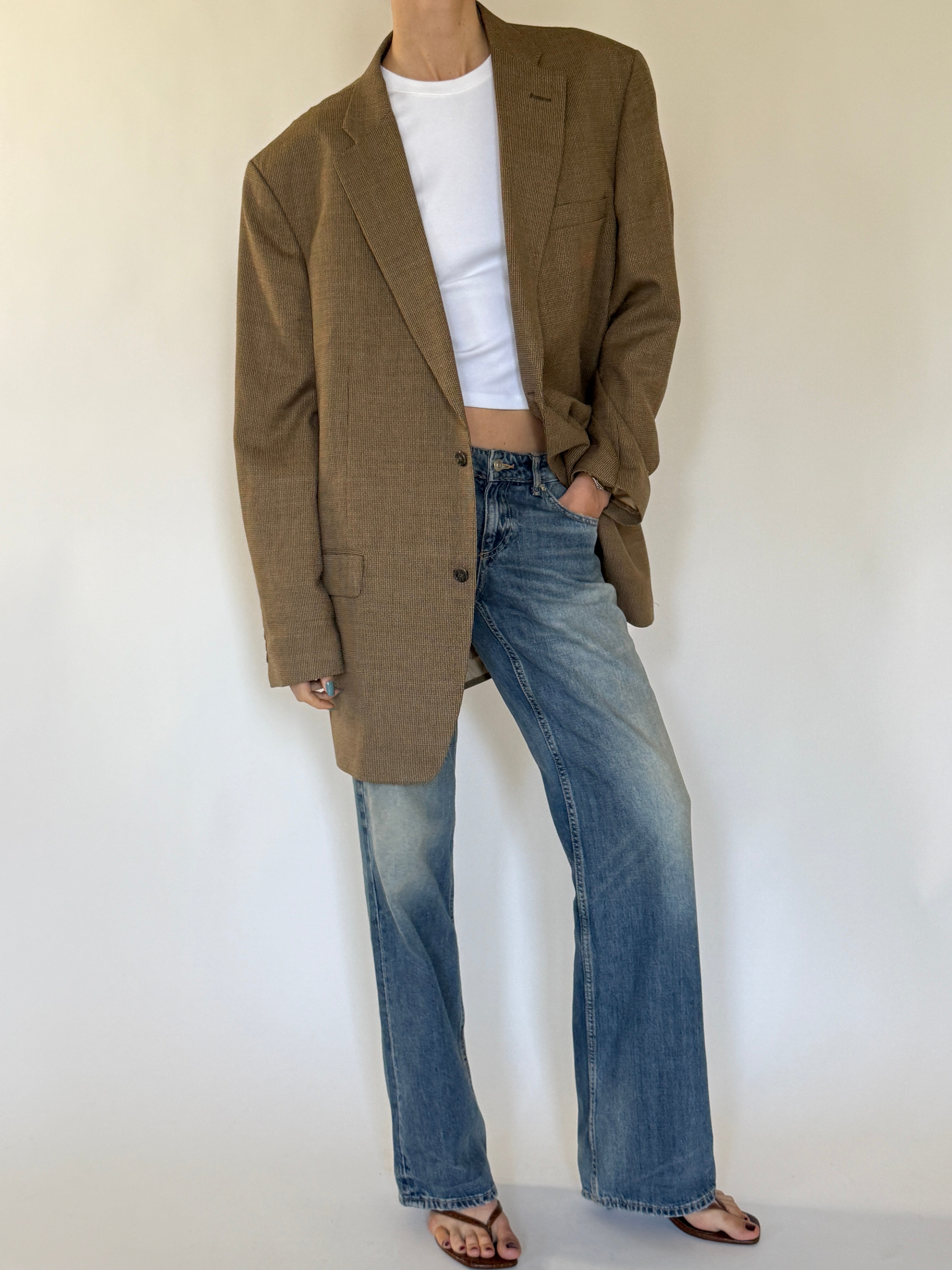 Vintage oversized brown textured blazer front view