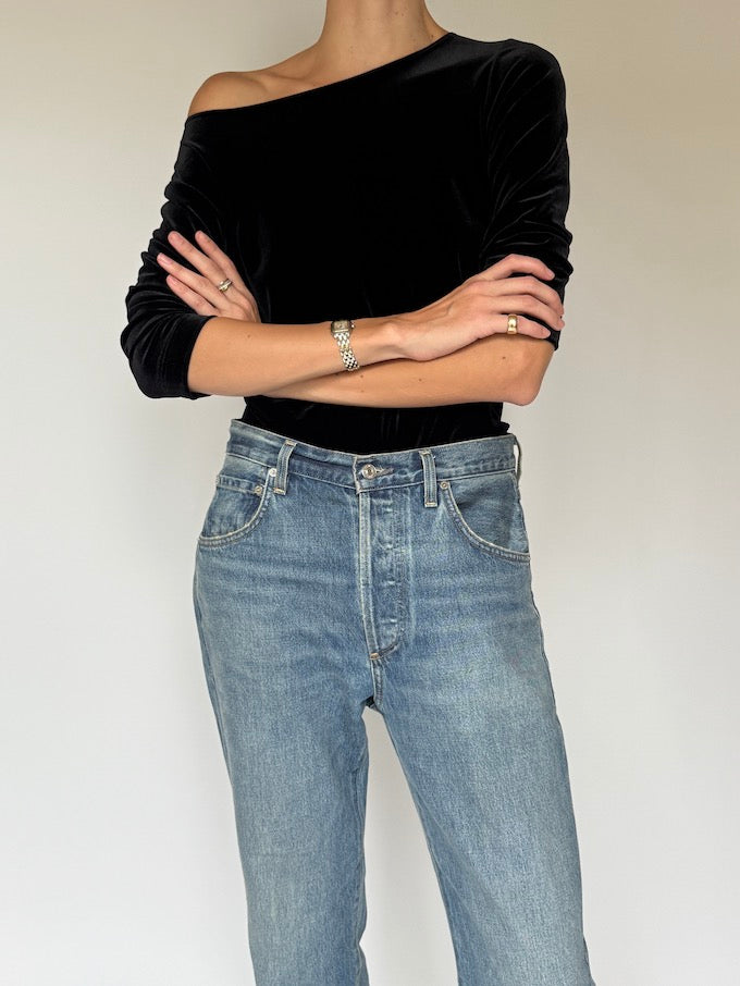 Vintage Black Velvet Top With 3/4 Sleeves 3968