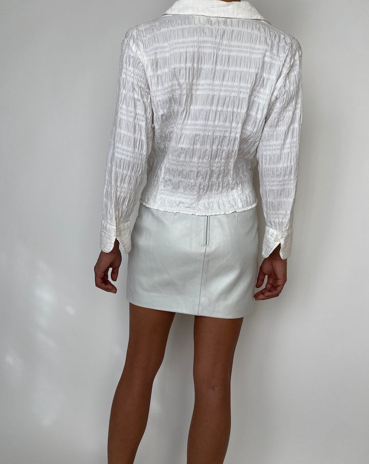 VINTAGE WHITE CRINKLE TIE TOP 2058