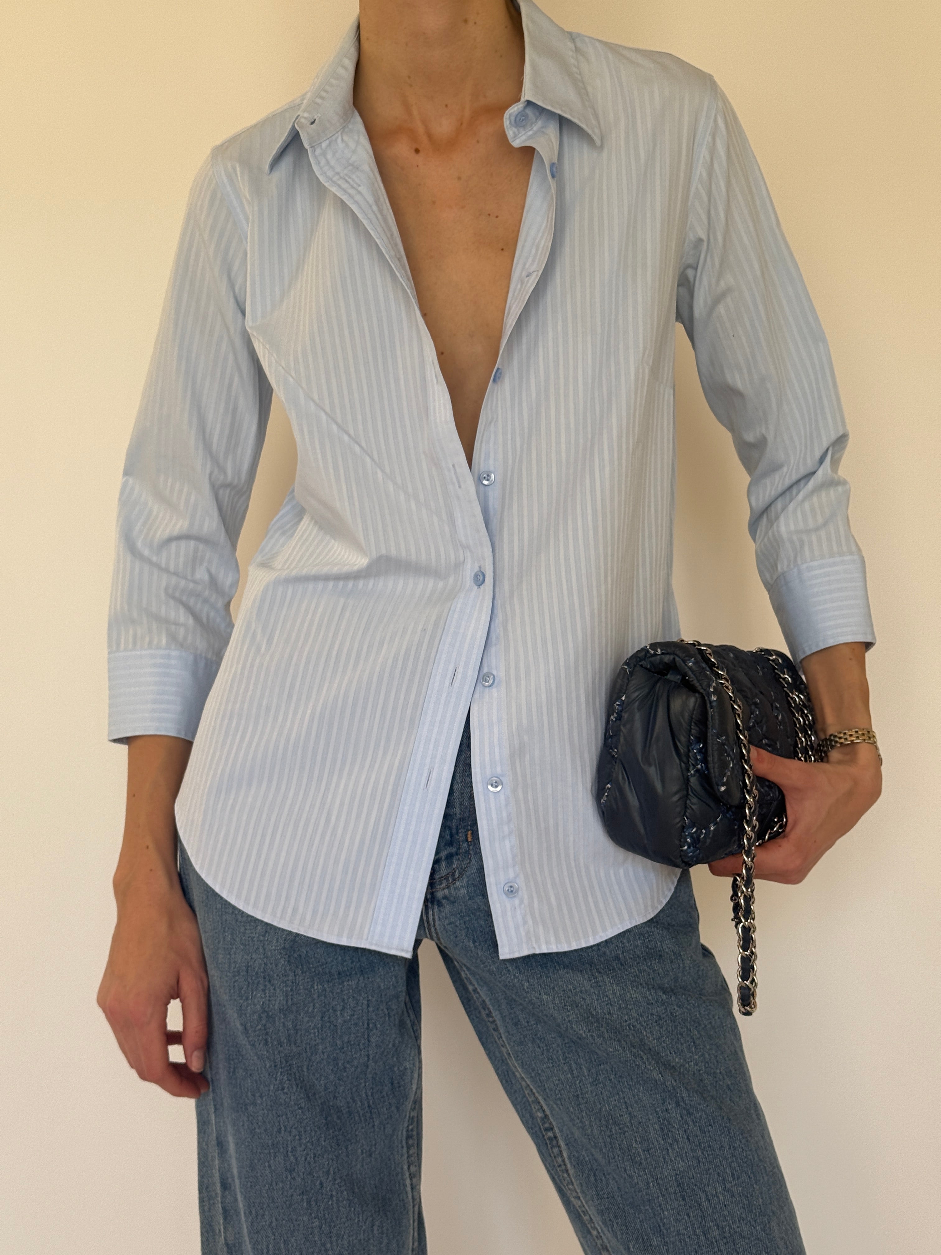 Vintage Lady Hathaway shirt collar detail light blue