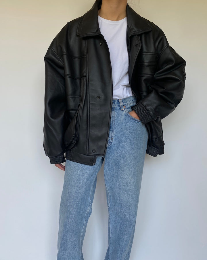 VINTAGE OVERSIZED BLACK BOXY FAUX LEATHER JACKET 3361