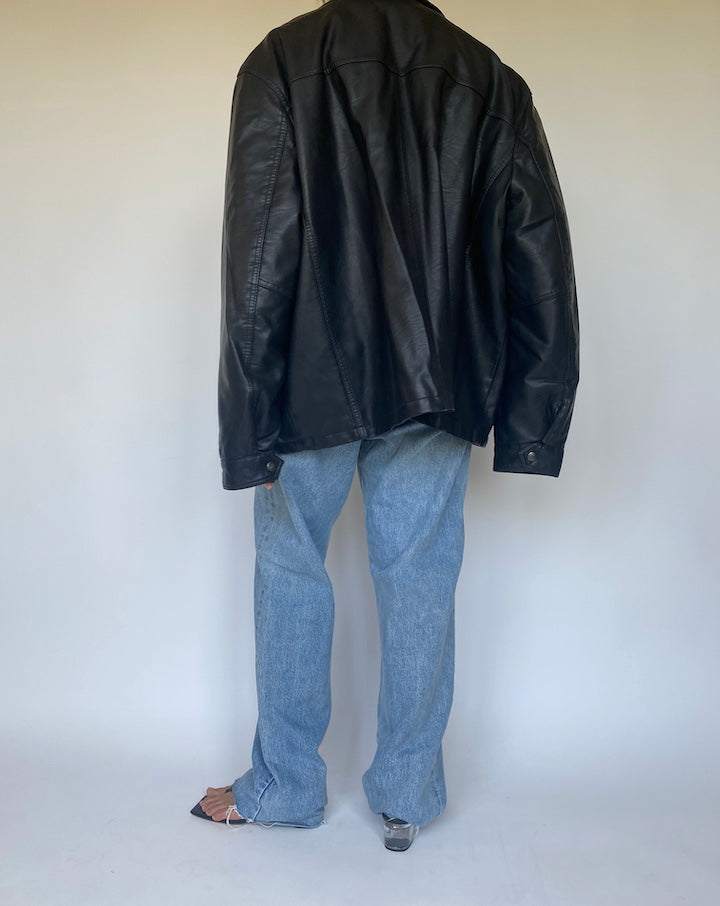 VINTAGE OVESIZED BLACK LEATHER JACKET 3362