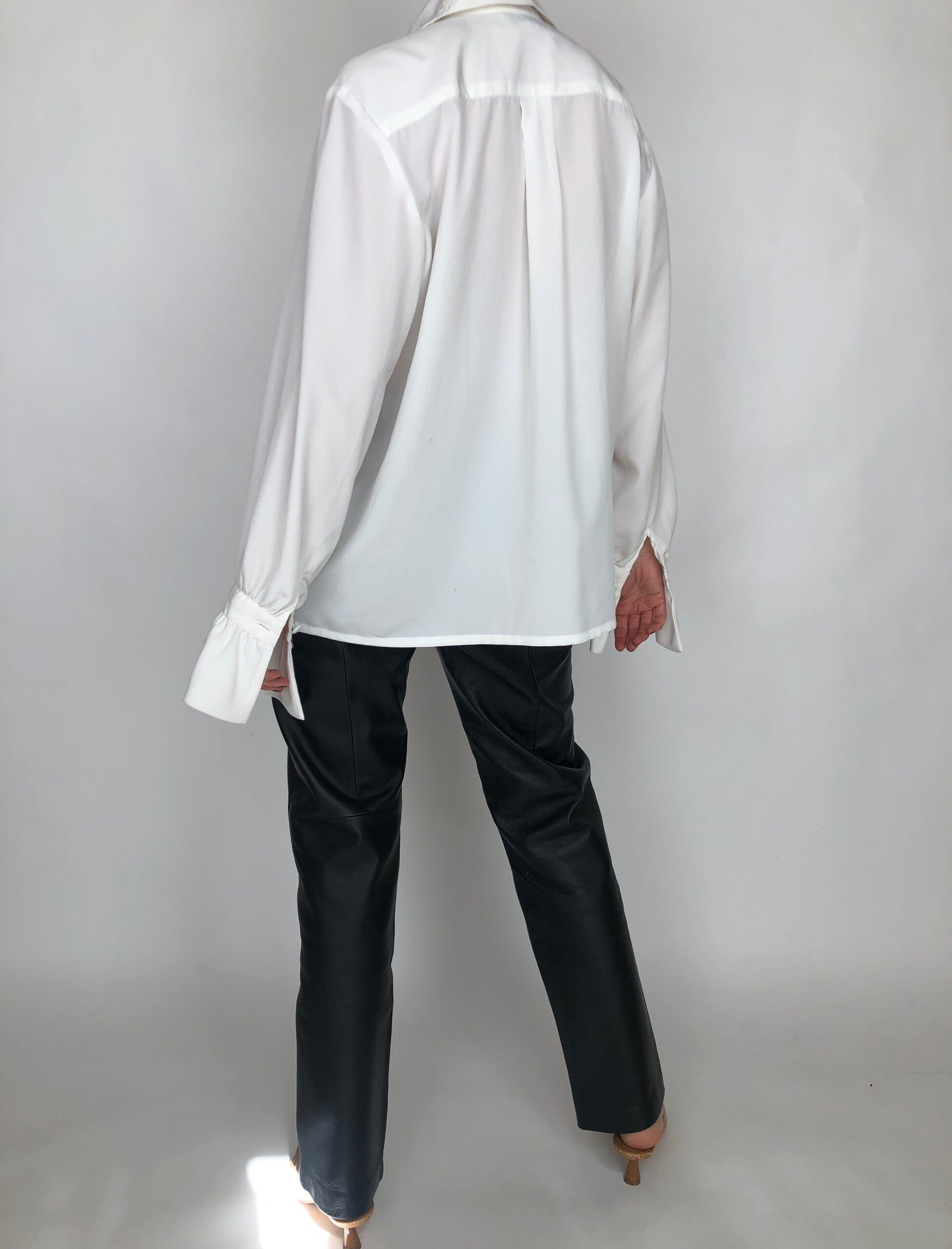 VINTAGE BLOUSE WITH DETAILING 398