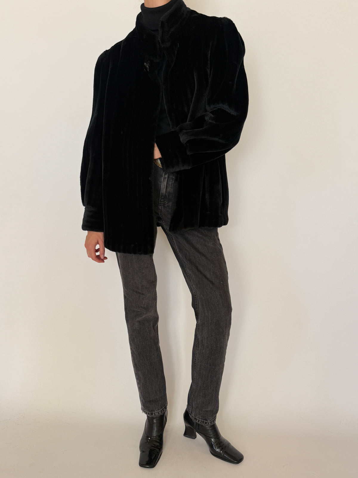 Vintage Faux Fur Coat Black 7607