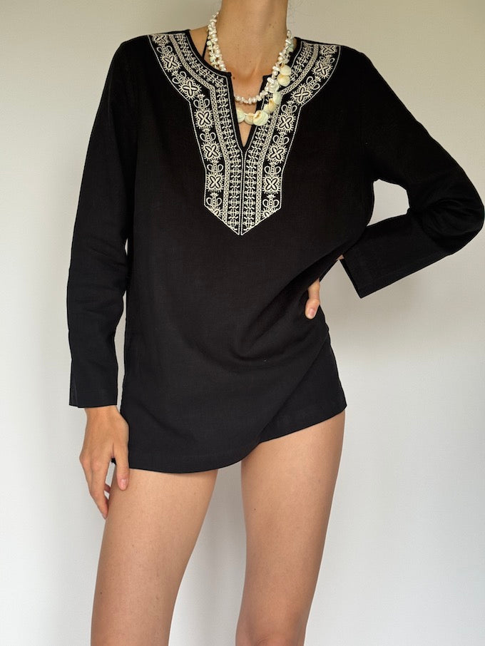 Vintage Bohemian Embroidered V-Neck Tunic black 6265