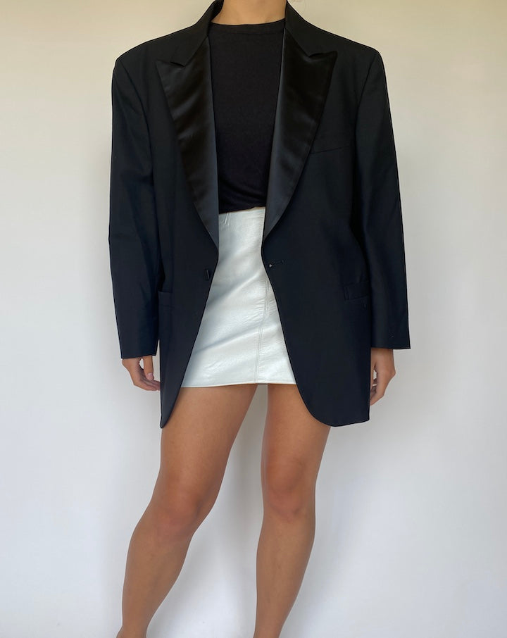 VINTAGE BLACK BLAZER 3392