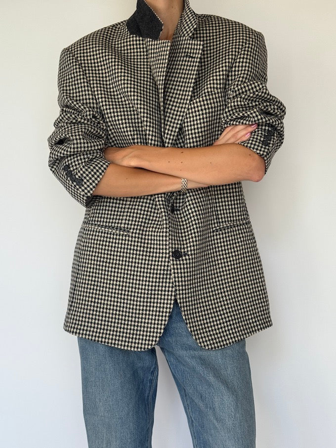 Vintage black and cream small checked blazer 6352