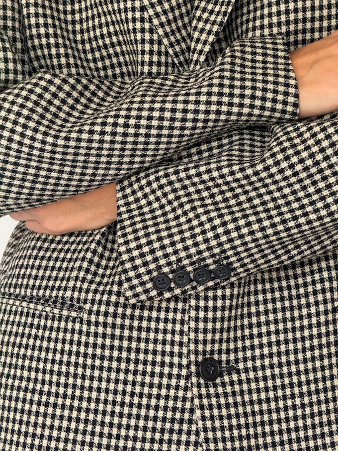 Vintage black and cream small checked blazer 6352
