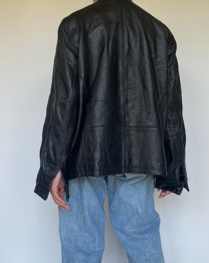 VINTAGE OVERSIZED BLACK LEATHER JACKET 3419