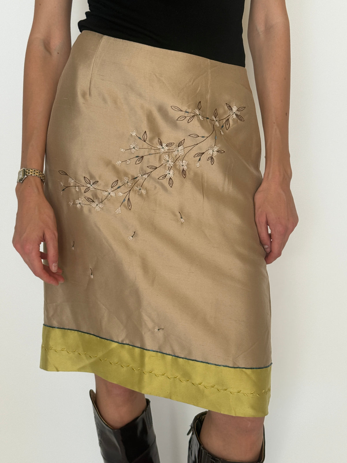 Vintage 100% Silk Embroidered Floral Pencil Skirt Beige & Chartreuse 8360