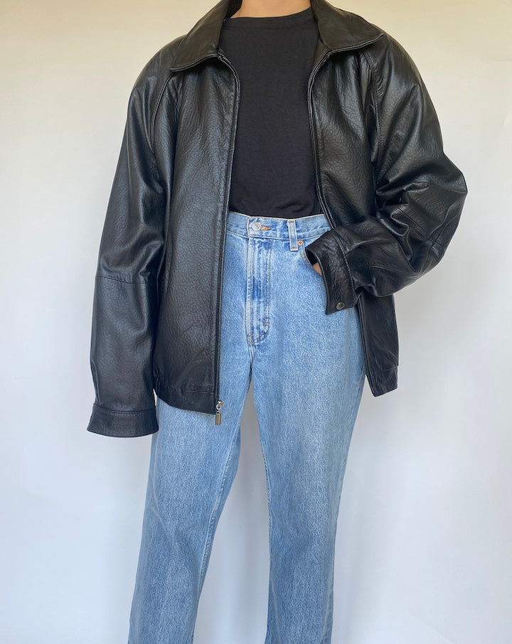 VINTAGE OVERSIZED BLACK LEATHER JACKET 3421