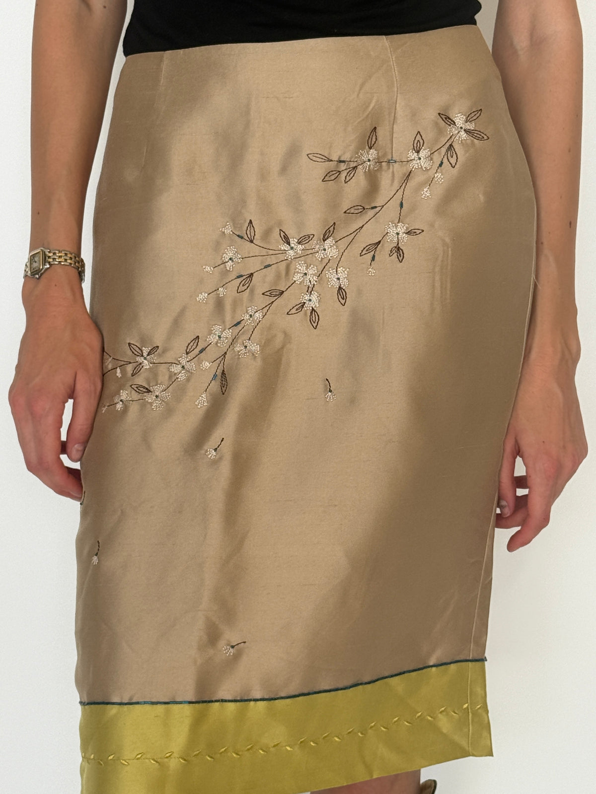 Vintage 100% Silk Embroidered Floral Pencil Skirt Beige & Chartreuse 8360