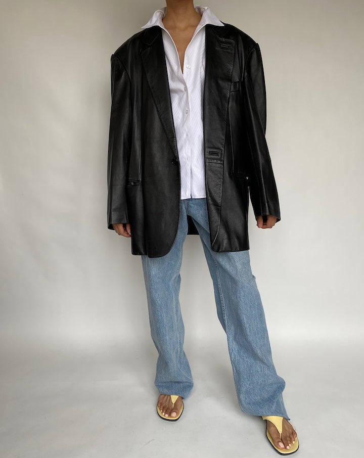 VINTAGE OVERSIZED BLACK BLAZER JACKET 667