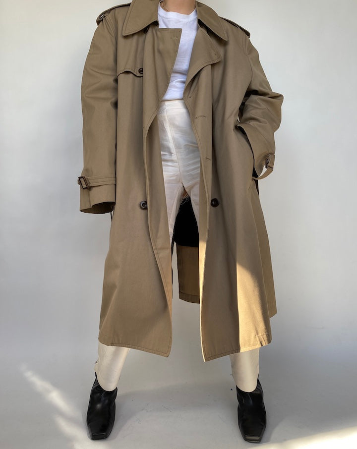 VINTAGE OVERSIZED BEIGE TRENCH 402